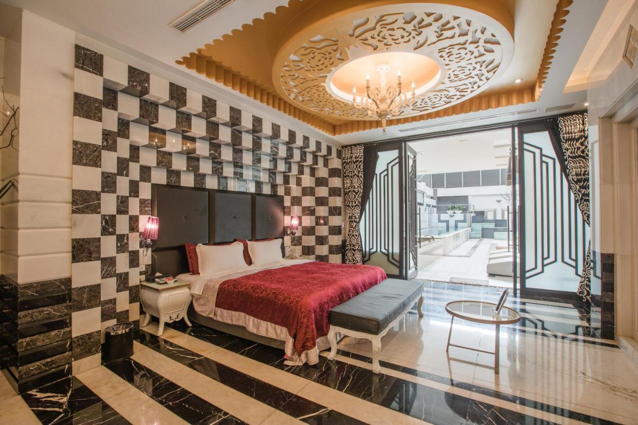 Motel Stars Taichung Exterior photo